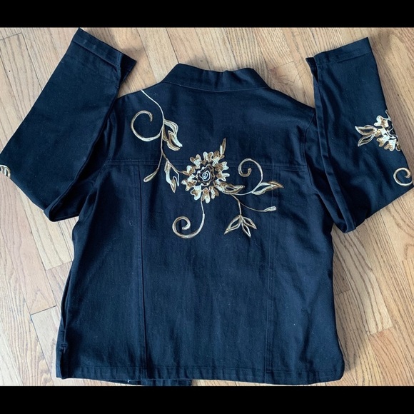 West End Embroidered Like New Jacket - Picture 2 of 7